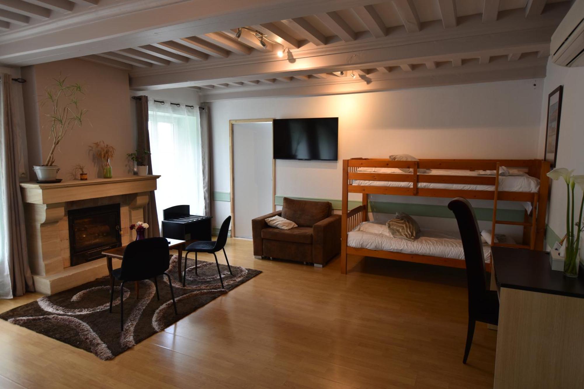 Le Hotel