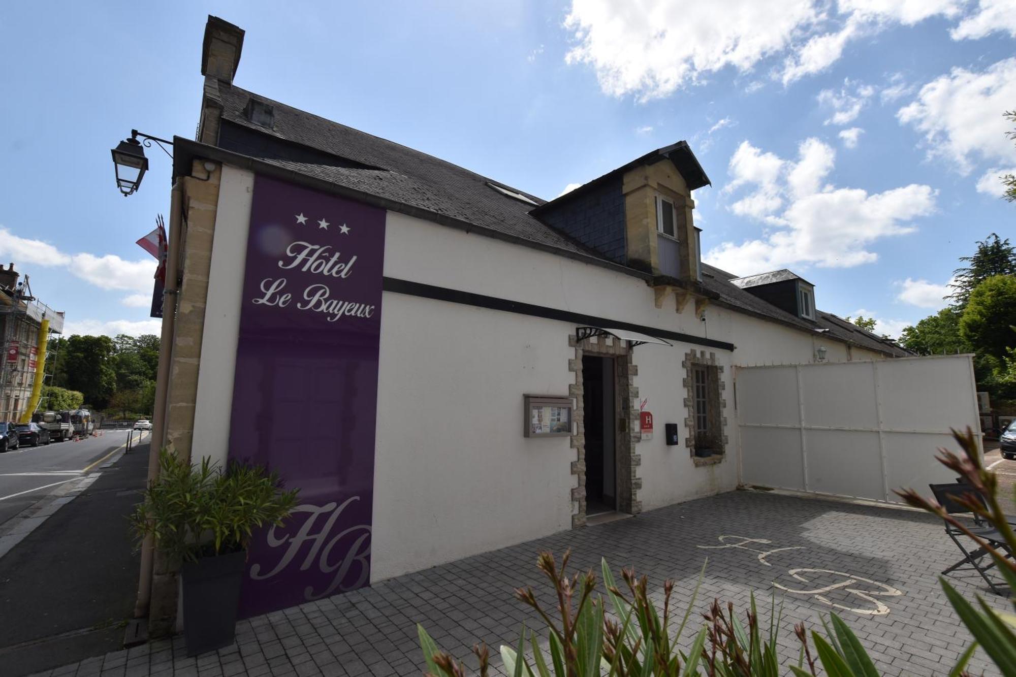Le Hotel